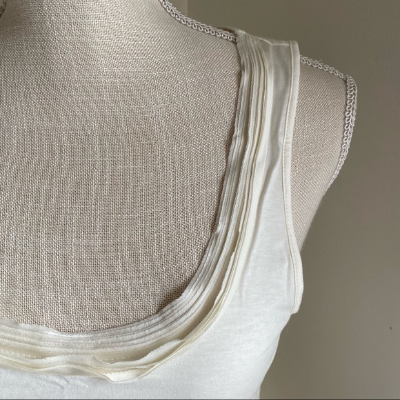 NWT BR Tank with Silk Trim at Neckline - Picture 4 of 14